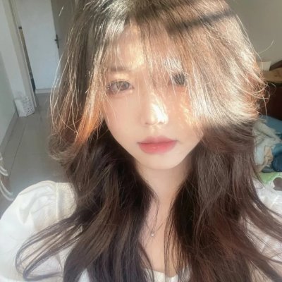 一个年轻的姑娘